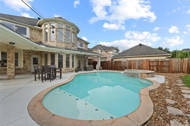2818 Shallow Springs Court, Manvel, TX 77578