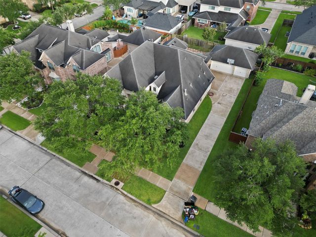 2818 Shallow Springs Court, Manvel, TX 77578