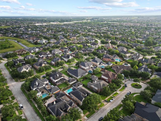 2818 Shallow Springs Court, Manvel, TX 77578