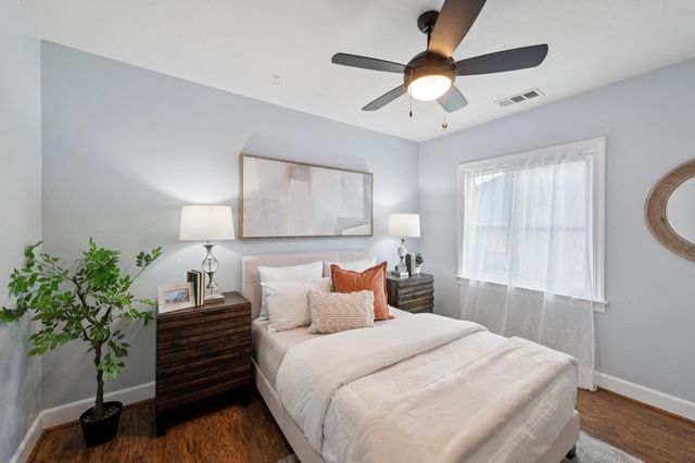 829 829 51st St, Oakland, CA 94608