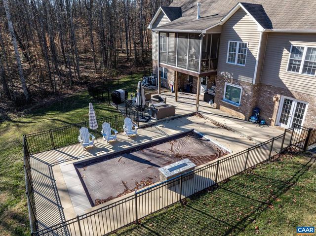 214 TOMS RD, Barboursville, VA 22923