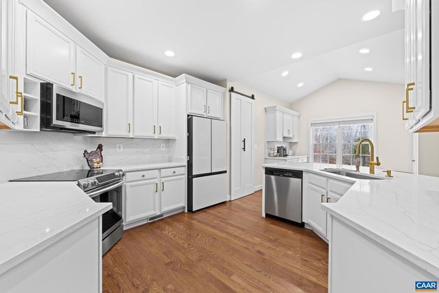 214 TOMS RD, Barboursville, VA 22923