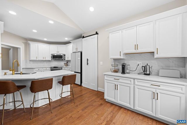 214 TOMS RD, Barboursville, VA 22923