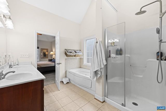 214 TOMS RD, Barboursville, VA 22923