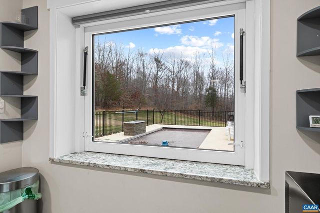 214 TOMS RD, Barboursville, VA 22923