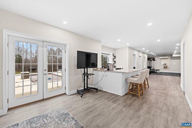 214 TOMS RD, Barboursville, VA 22923