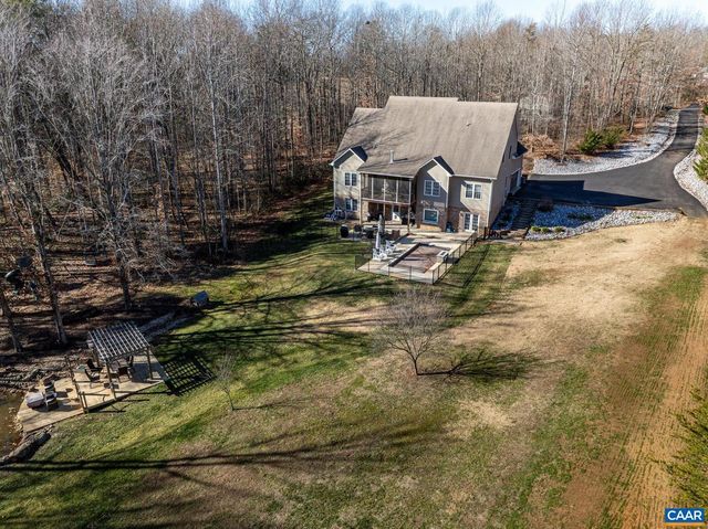 214 TOMS RD, Barboursville, VA 22923