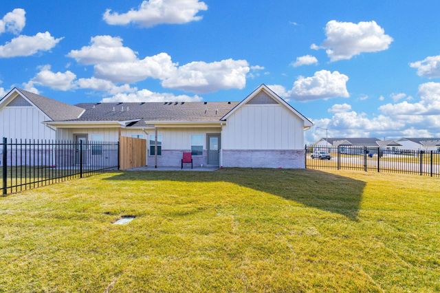 2413 S Taiga St, Goddard, KS 67052