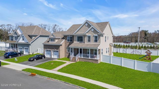 32 Tasha Lane, Howell, NJ 07731