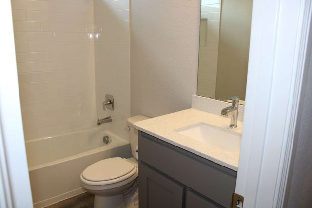 2510 Clayton Street, Glenn Heights, TX 75154