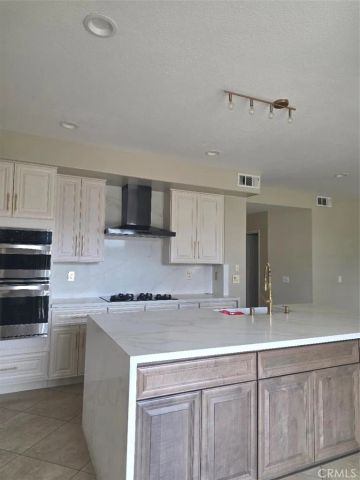 16399 Sun Summit, Riverside, CA 92503