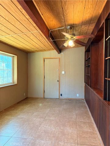 837 W Hollyvale, Glendora, CA 91740