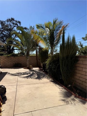 837 W Hollyvale, Glendora, CA 91740