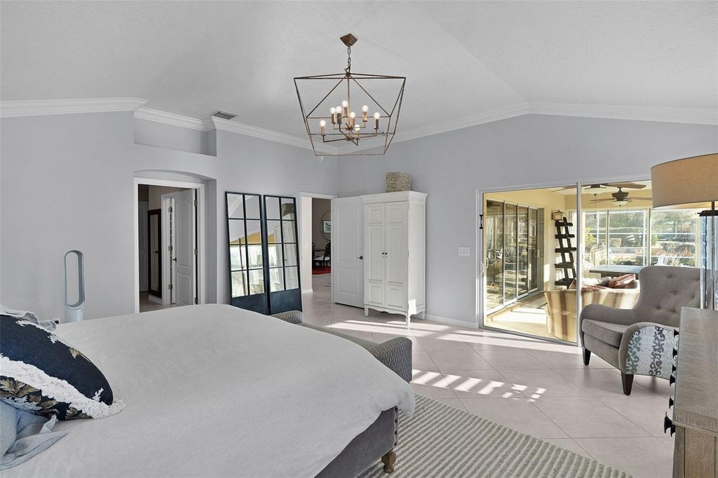 Image 21 of property listing at 737 DOWDING WAY, The Villages, FL 32162