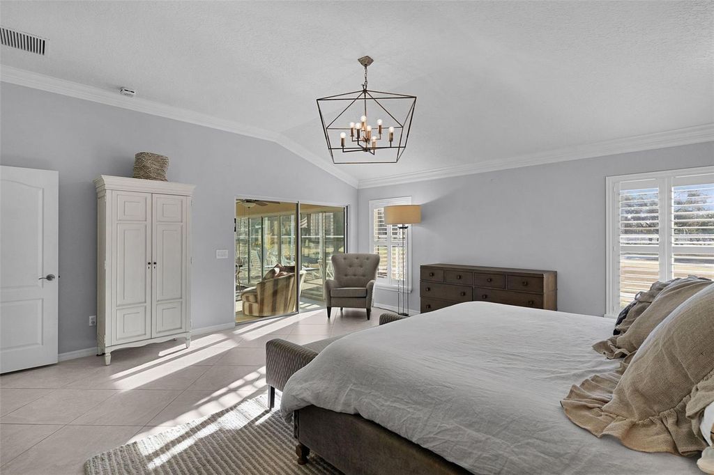 Image 22 of property listing at 737 DOWDING WAY, The Villages, FL 32162