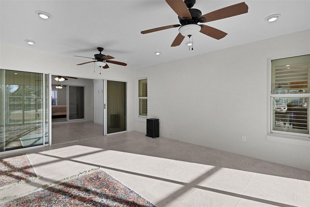 Image 35 of property listing at 737 DOWDING WAY, The Villages, FL 32162