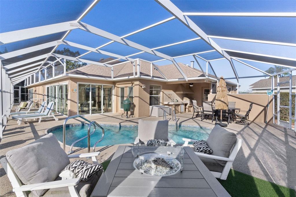 Image 45 of property listing at 737 DOWDING WAY, The Villages, FL 32162