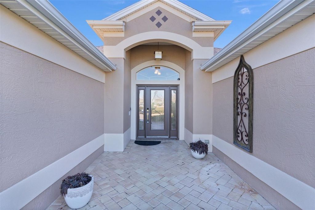 Image 6 of property listing at 737 DOWDING WAY, The Villages, FL 32162