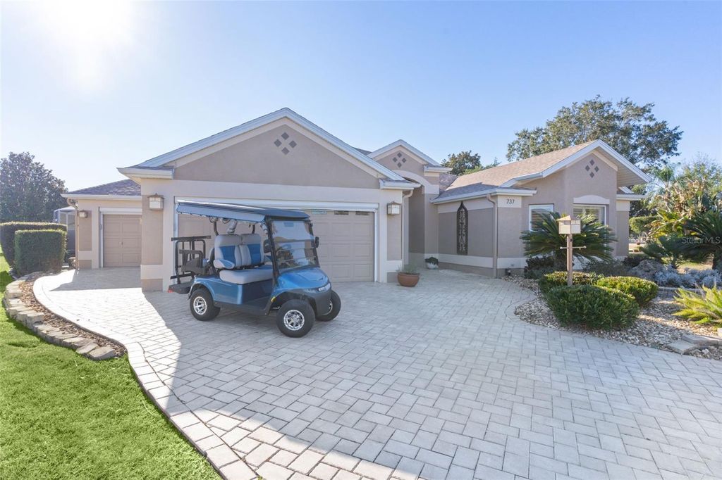 Image 54 of property listing at 737 DOWDING WAY, The Villages, FL 32162