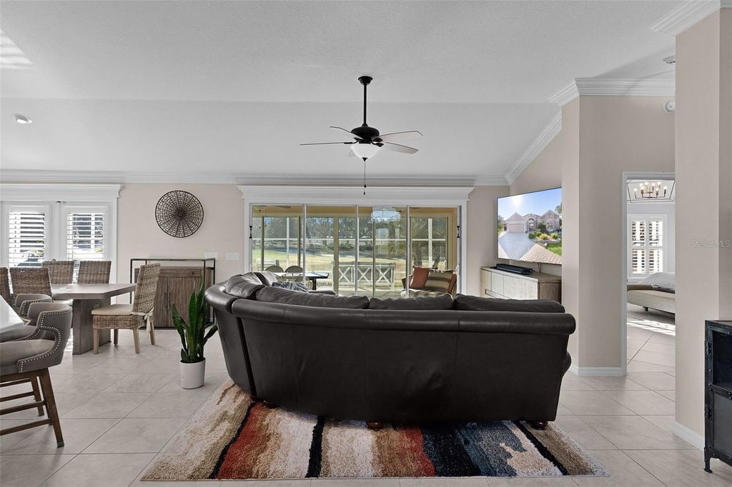 Image 7 of property listing at 737 DOWDING WAY, The Villages, FL 32162