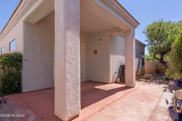 7394 E Placita Luz De La Luna, Tucson, AZ 85715