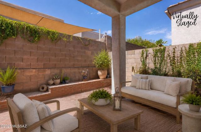 7394 E Placita Luz De La Luna, Tucson, AZ 85715