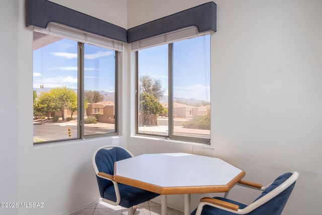 7394 E Placita Luz De La Luna, Tucson, AZ 85715