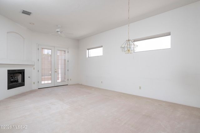 7394 E Placita Luz De La Luna, Tucson, AZ 85715