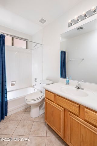 7394 E Placita Luz De La Luna, Tucson, AZ 85715