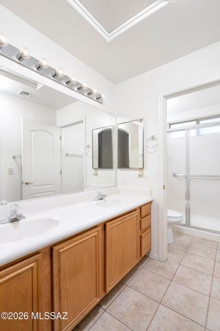 7394 E Placita Luz De La Luna, Tucson, AZ 85715