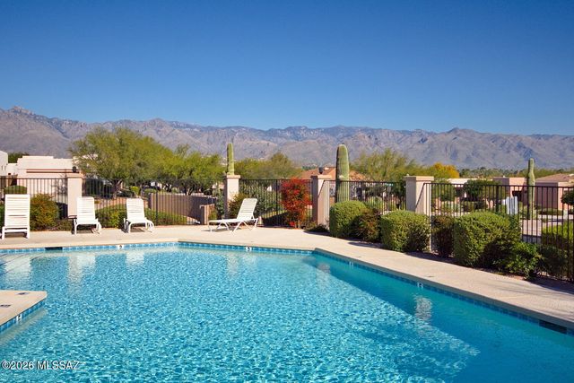 7394 E Placita Luz De La Luna, Tucson, AZ 85715