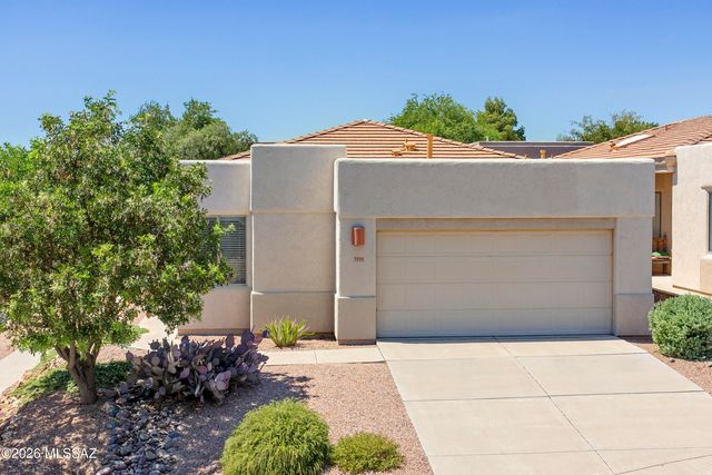 7394 E Placita Luz De La Luna, Tucson, AZ 85715