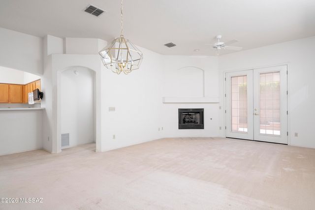 7394 E Placita Luz De La Luna, Tucson, AZ 85715