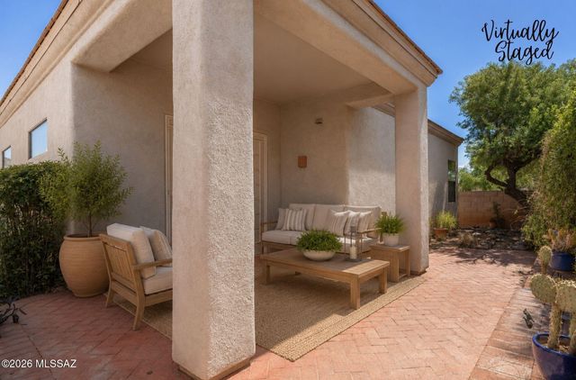 7394 E Placita Luz De La Luna, Tucson, AZ 85715