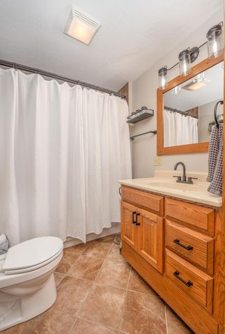 6 Ridgewood Avenue, Mount Vernon, OH 43050