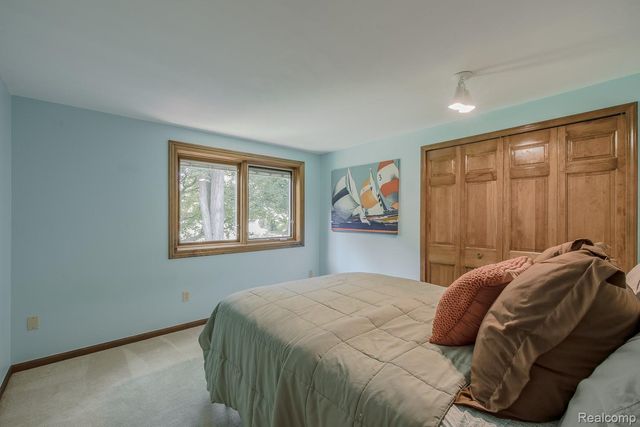 7880 Deerhill Drive, Independence Charter Township, MI 48346