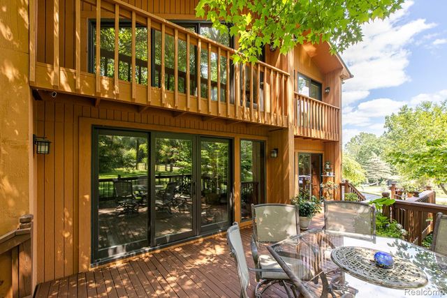 7880 Deerhill Drive, Independence Charter Township, MI 48346