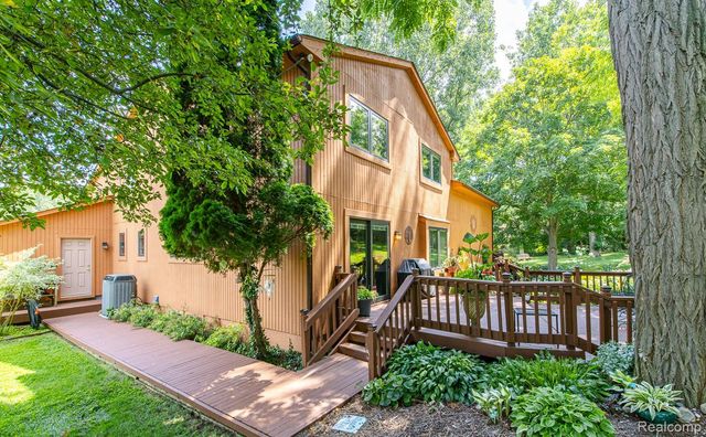 7880 Deerhill Drive, Independence Charter Township, MI 48346