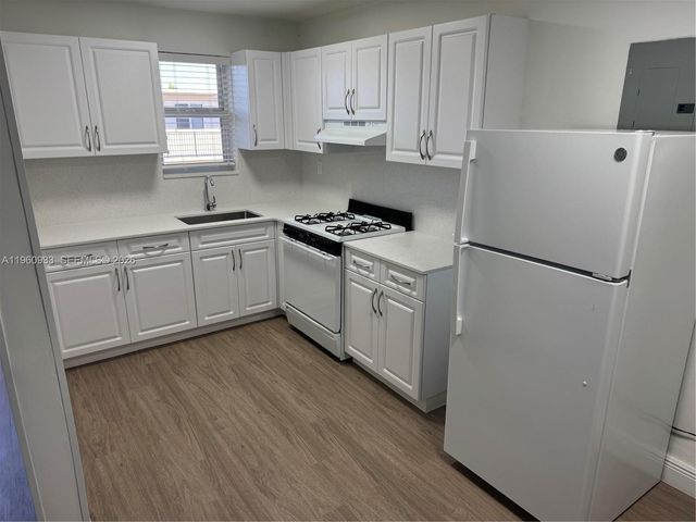 6705 SW 44th St 58, Miami, FL 33155