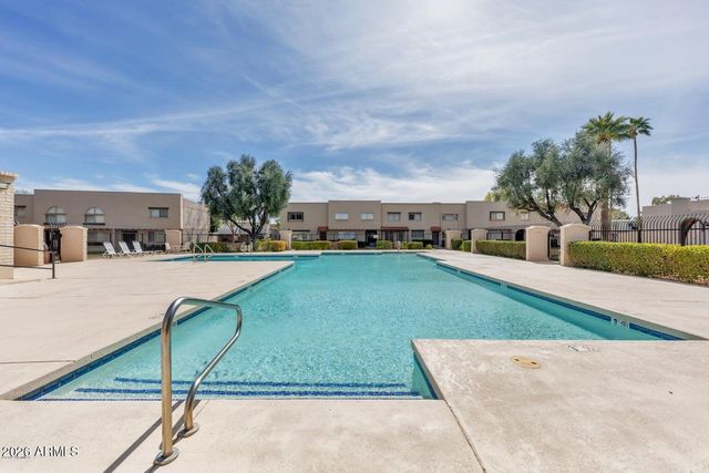 6829 E OSBORN Road A, Scottsdale, AZ 85251