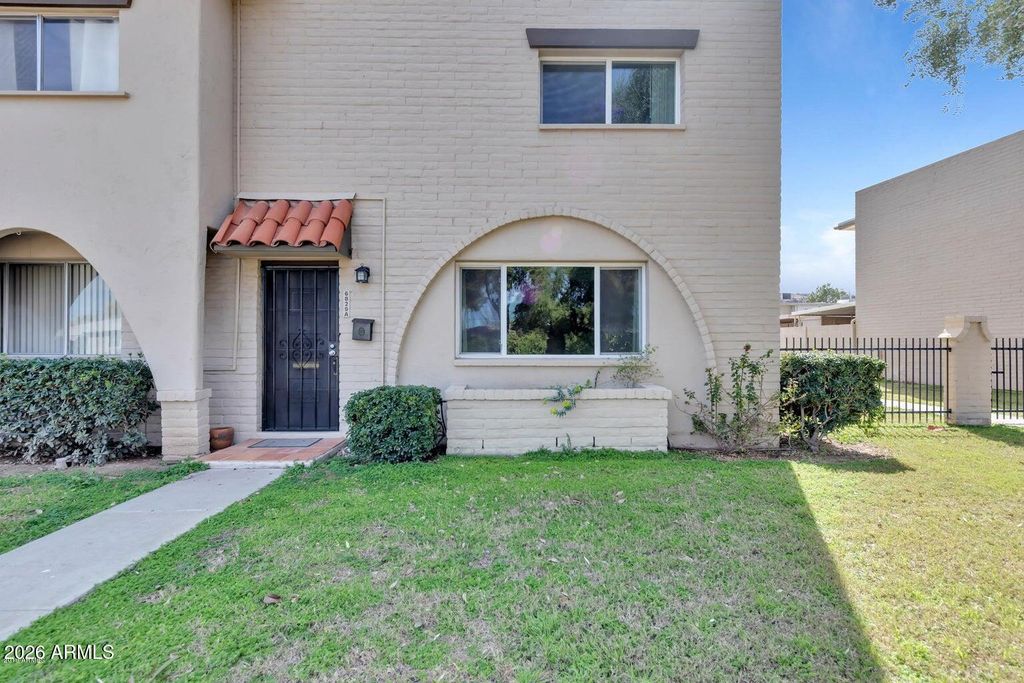 6829 E OSBORN Road A, Scottsdale, AZ 85251