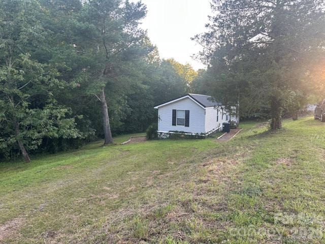 69 Woodmont Drive, Nebo, NC 28761