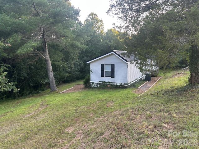 69 Woodmont Drive, Nebo, NC 28761