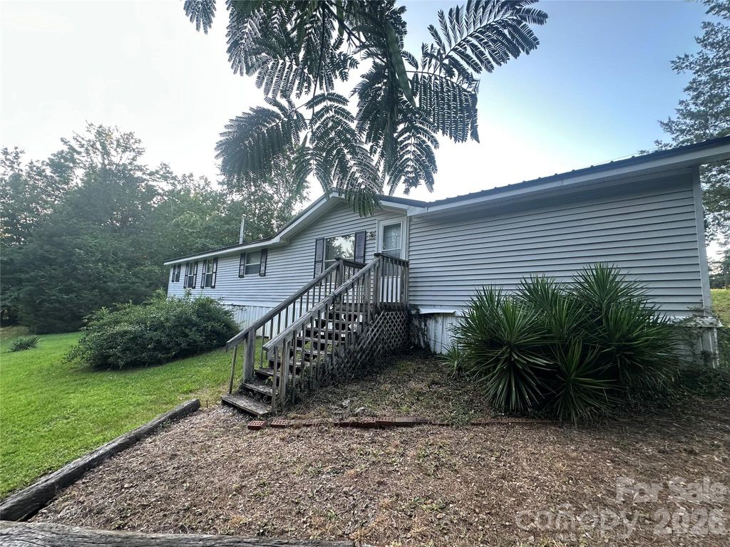 69 Woodmont Drive, Nebo, NC 28761