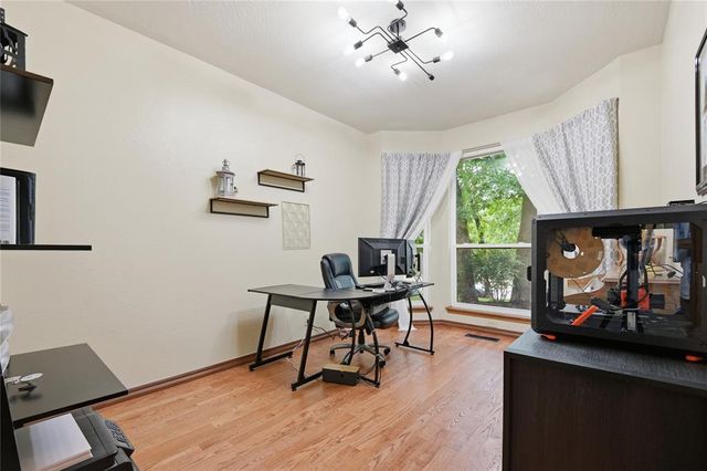 1 N Crosstimber Trail, Edmond, OK 73034