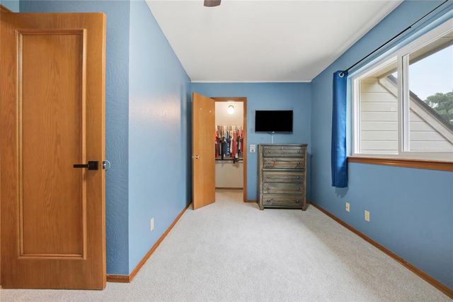 1 N Crosstimber Trail, Edmond, OK 73034