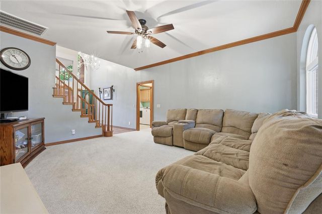 1 N Crosstimber Trail, Edmond, OK 73034