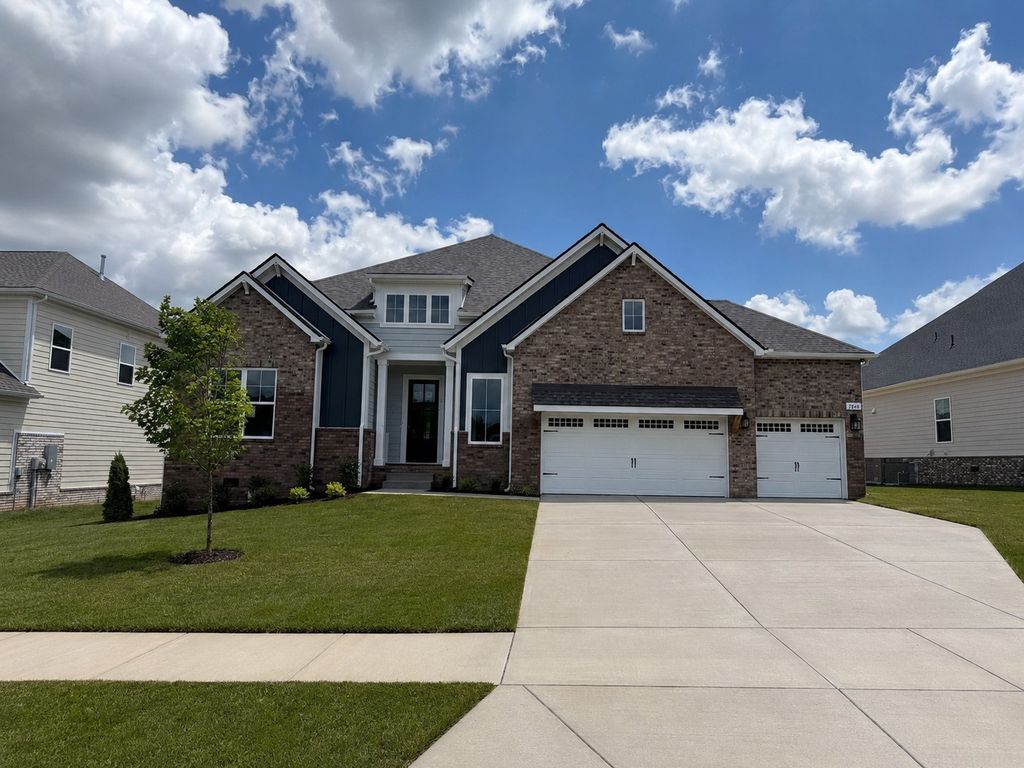 7518 Shoal Mill Point, Fairview, TN 37062