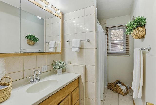 228 HUBBARD Road, Council Bluffs, IA 51503