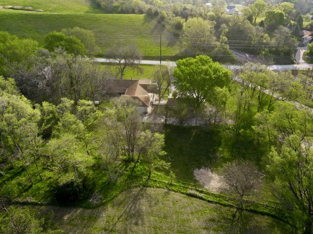 228 HUBBARD Road, Council Bluffs, IA 51503
